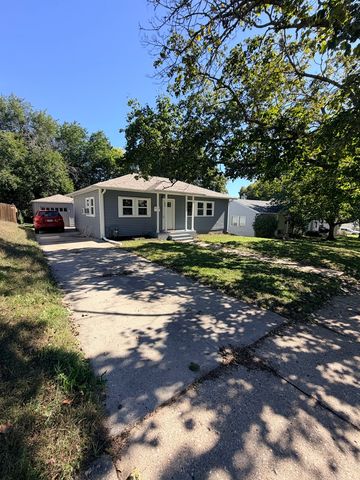 2020 22nd Street, Rockford, IL 61108