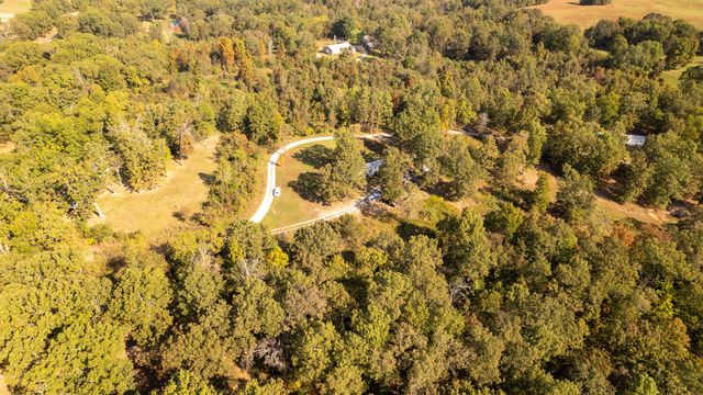 104 Private Road H4, Alton, MO 65606