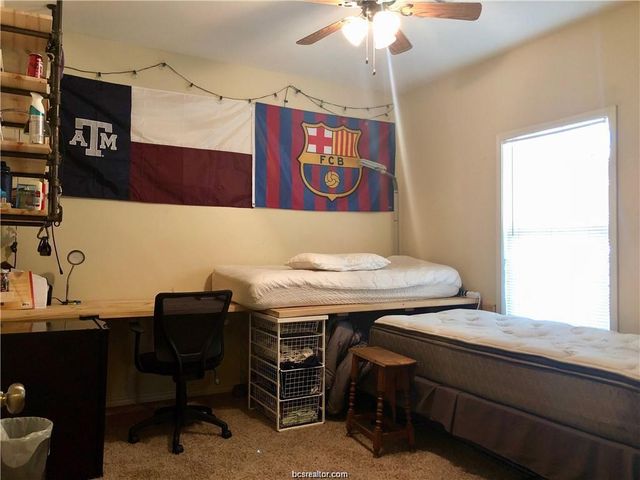 308 Holik Street, College Station, TX 77840