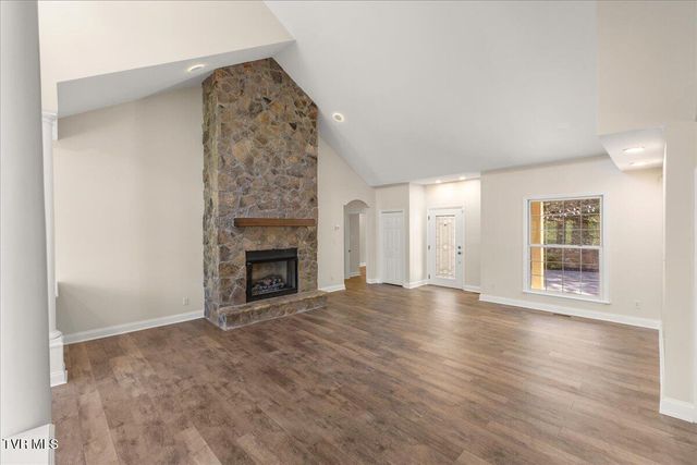 264 Allison Cove Trail, Piney Flats, TN 37686