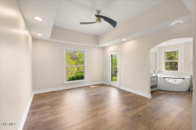 264 Allison Cove Trail, Piney Flats, TN 37686