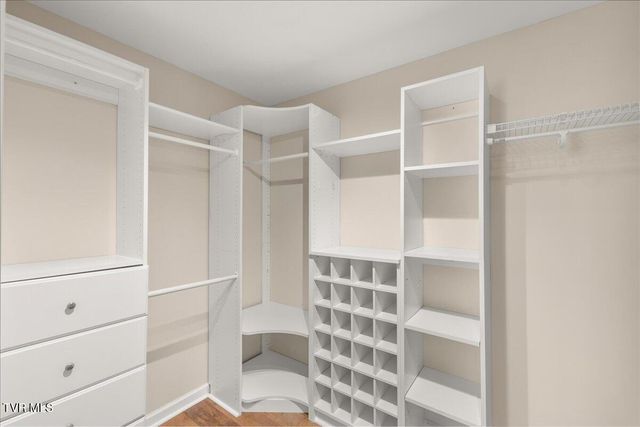 264 Allison Cove Trail, Piney Flats, TN 37686