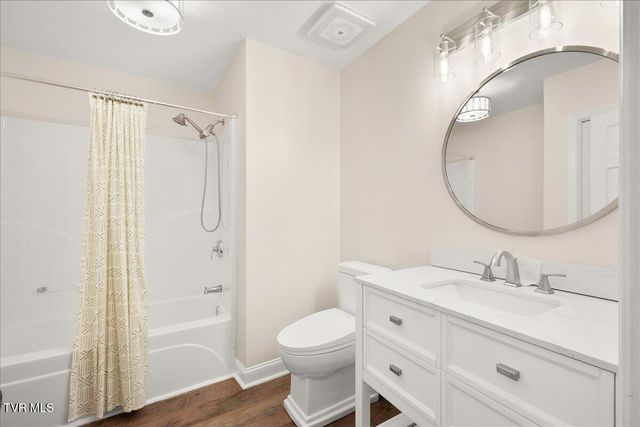 264 Allison Cove Trail, Piney Flats, TN 37686