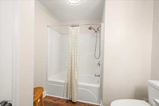 264 Allison Cove Trail, Piney Flats, TN 37686