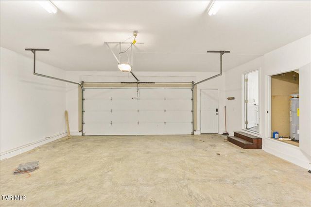 264 Allison Cove Trail, Piney Flats, TN 37686