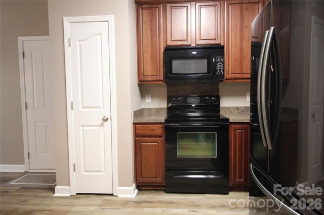 1034 Arrowhead Drive SE, Concord, NC 28025