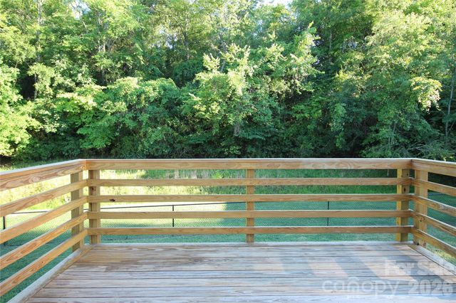 1034 Arrowhead Drive SE, Concord, NC 28025