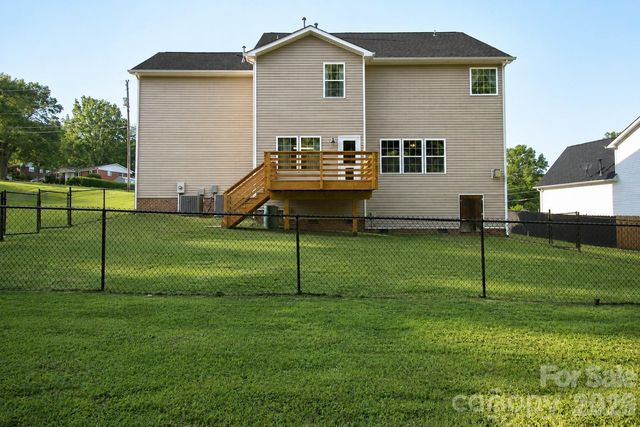 1034 Arrowhead Drive SE, Concord, NC 28025
