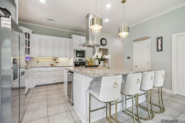 7046 Dianthus, Baton Rouge, LA 70817