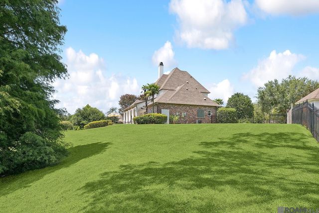 7046 Dianthus, Baton Rouge, LA 70817