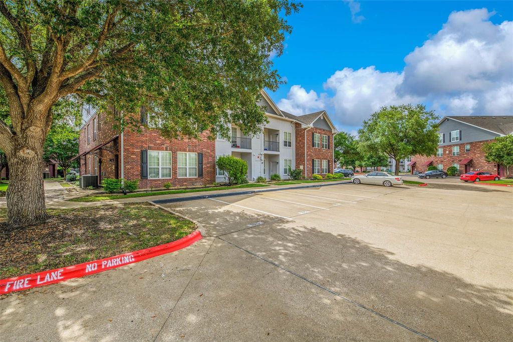 801 Luther Street W 106, College Station, TX 77840