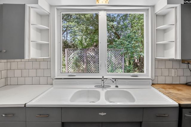 512 Carrison Street, Camden, SC 29020