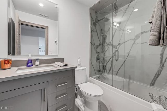 516 W ida Court 1, Mount Prospect, IL 60056