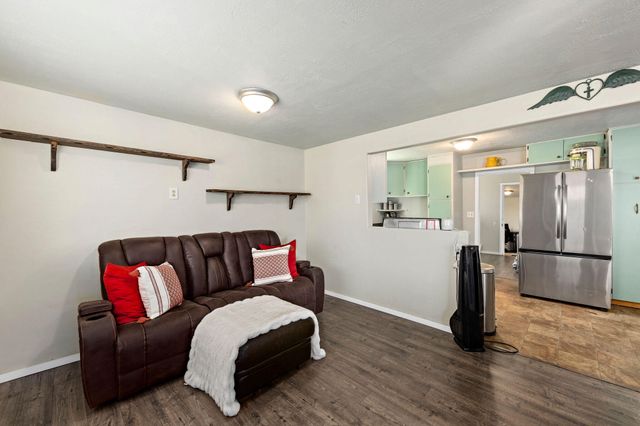 2817 Howard Avenue, Medford, OR 97501