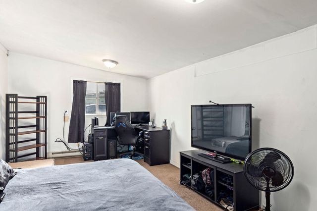 2817 Howard Avenue, Medford, OR 97501