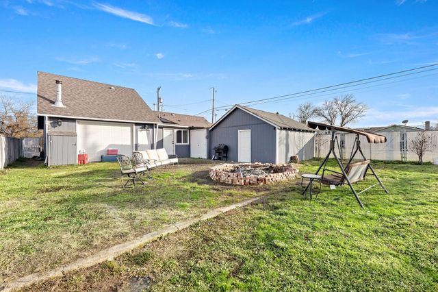 2817 Howard Avenue, Medford, OR 97501