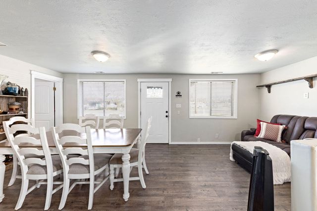 2817 Howard Avenue, Medford, OR 97501