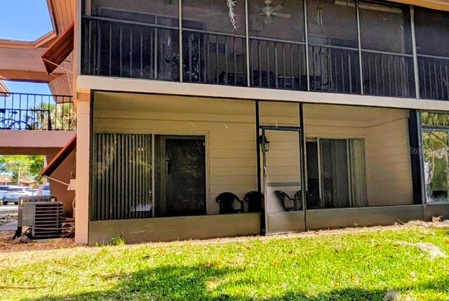 190 HICKORY WOODS COURT 9A, Deltona, FL 32725