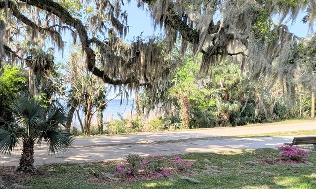 190 HICKORY WOODS COURT 9A, Deltona, FL 32725