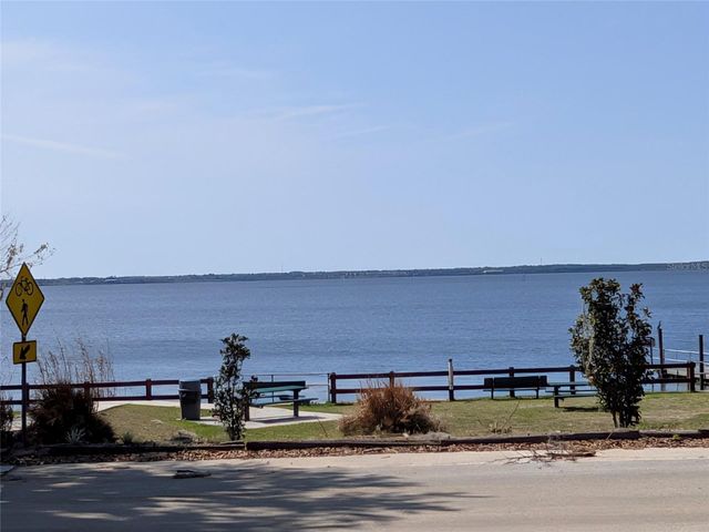 190 HICKORY WOODS COURT 9A, Deltona, FL 32725