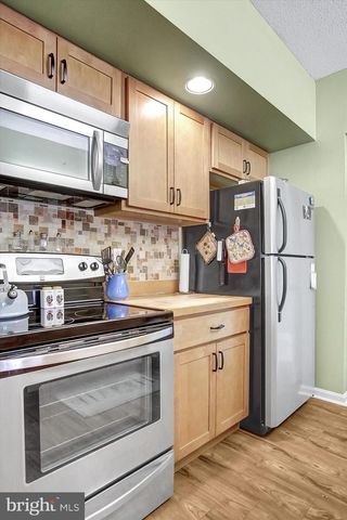 505 CHERRINGTON DR, Harrisburg, PA 17110