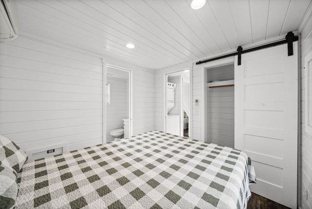 102 Thomas Rd, Dover, TN 37058