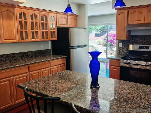 11172 Promesa Dr, San Diego, CA 92124