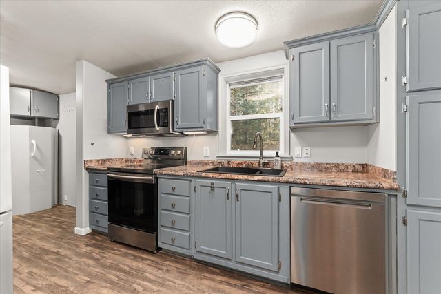 6480 Stonelodge Rd, Nine Mile Falls, WA 99026