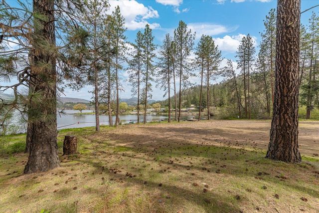 6480 Stonelodge Rd, Nine Mile Falls, WA 99026