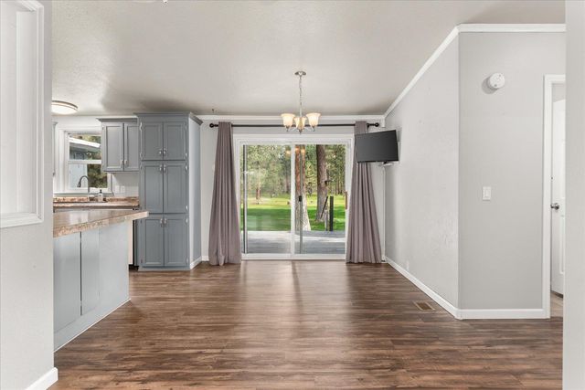6480 Stonelodge Rd, Nine Mile Falls, WA 99026