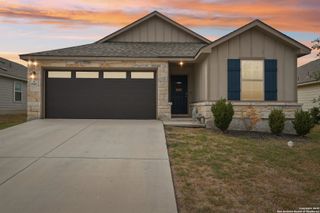 10642 Penelope, Converse, TX 78109