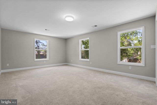1501 PINE GROVE RD, Capitol Heights, MD 20743