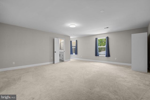 1501 PINE GROVE RD, Capitol Heights, MD 20743