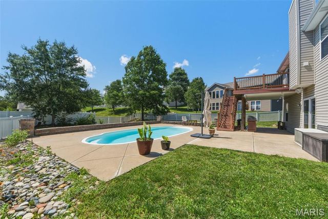 48 Aspen Ridge Court, St Peters, MO 63376