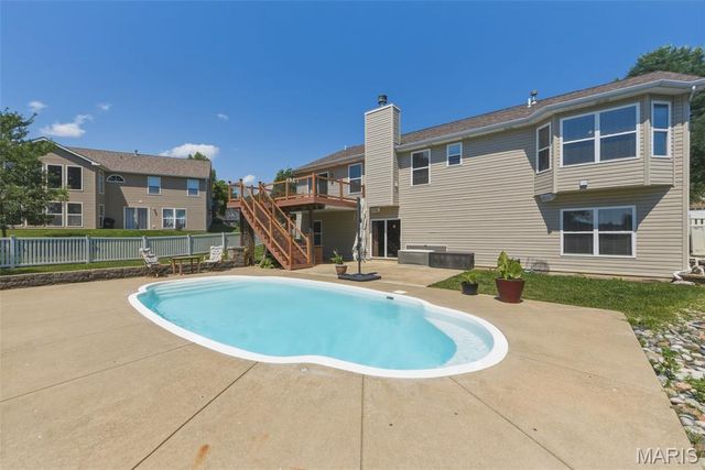 48 Aspen Ridge Court, St Peters, MO 63376