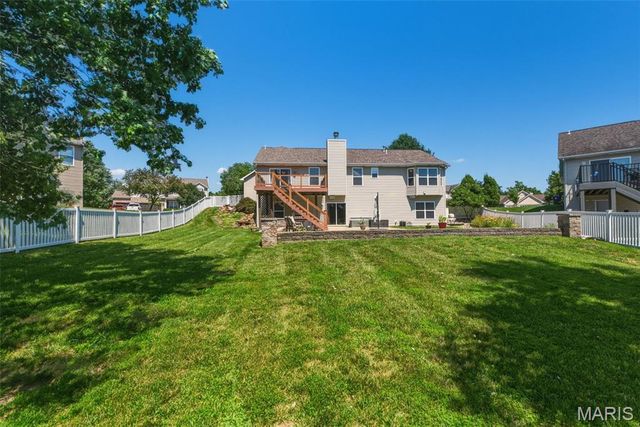 48 Aspen Ridge Court, St Peters, MO 63376