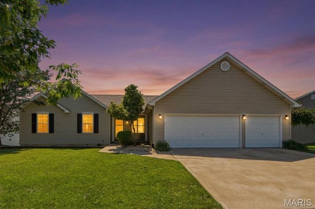 48 Aspen Ridge Court, St Peters, MO 63376