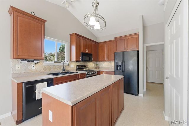 48 Aspen Ridge Court, St Peters, MO 63376