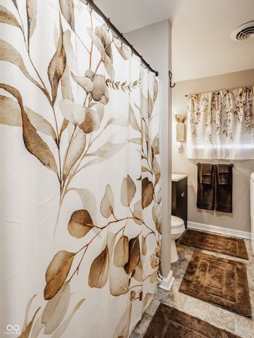 698 Indianapolis Road, Mooresville, IN 46158