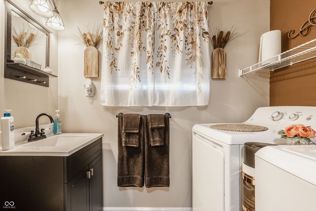 698 Indianapolis Road, Mooresville, IN 46158