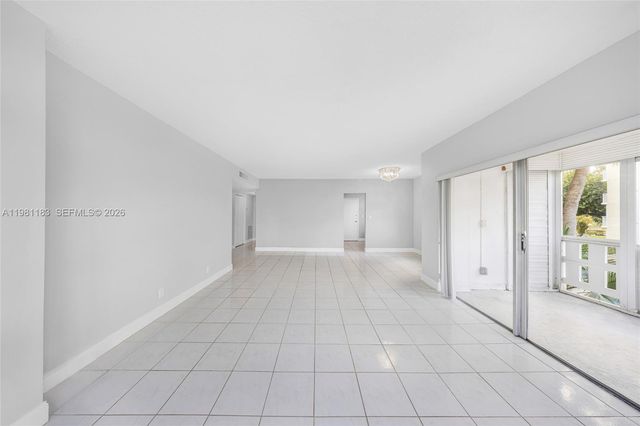 4350 Hillcrest Dr 200, Hollywood, FL 33021