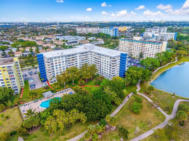 4350 Hillcrest Dr 200, Hollywood, FL 33021