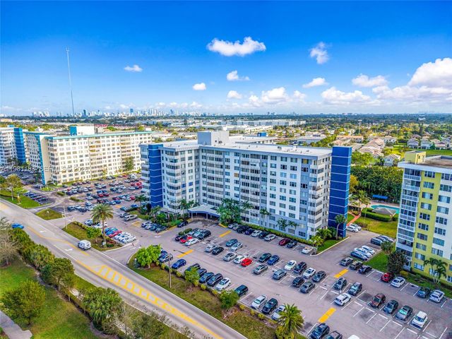 4350 Hillcrest Dr 200, Hollywood, FL 33021