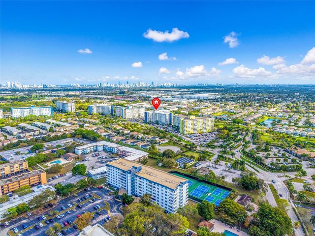 4350 Hillcrest Dr 200, Hollywood, FL 33021