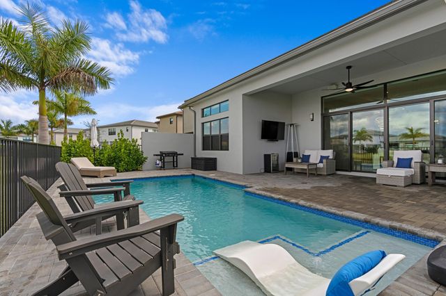 8345 Fishers Island Way, Boca Raton, FL 33434