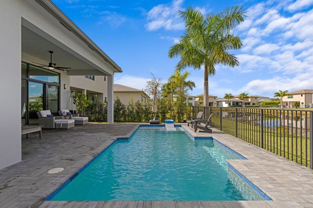 8345 Fishers Island Way, Boca Raton, FL 33434