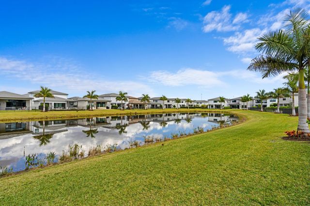 8345 Fishers Island Way, Boca Raton, FL 33434