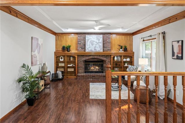 1042 E Millview Circle, Olathe, KS 66061