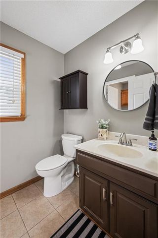 1042 E Millview Circle, Olathe, KS 66061