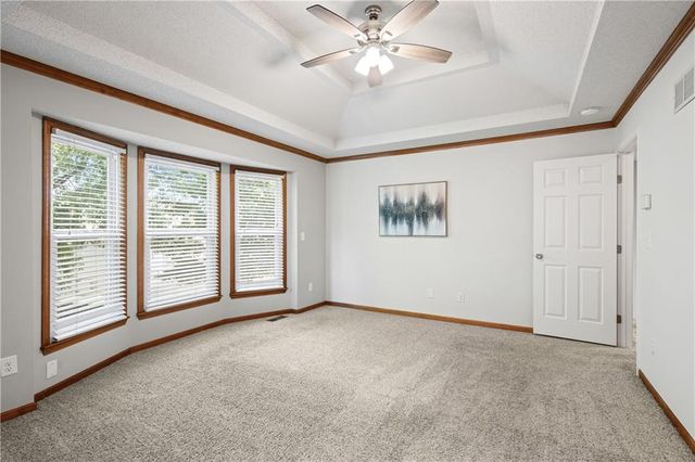 1042 E Millview Circle, Olathe, KS 66061